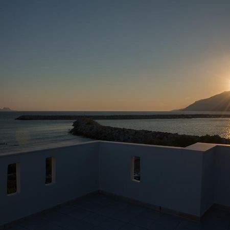 Golden Sun Lägenhet Kokkinos Pirgos Exteriör bild