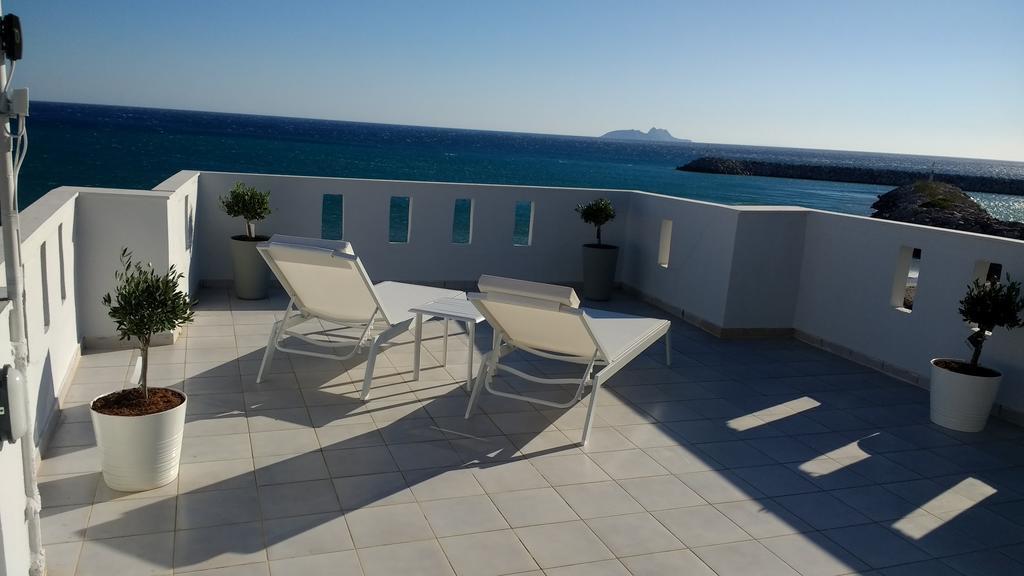 Golden Sun Lägenhet Kokkinos Pirgos Exteriör bild